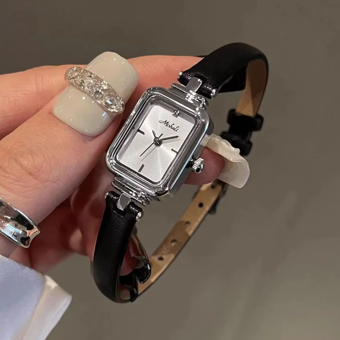Luxury Watch Vintage - Jam Tangan Wanita Vintage Mewah Tali