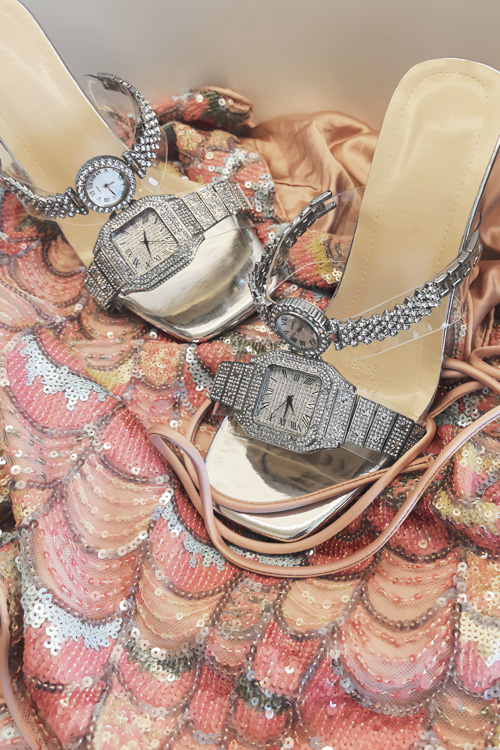 Sepatu hak tinggi kristal desa - Luxury Watch & Jewellery ulasan dan harga