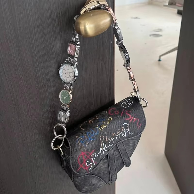 Tas Sadel Mewah Desainer Wanit - Luxury Watch Trends 2025 ulasan dan harga